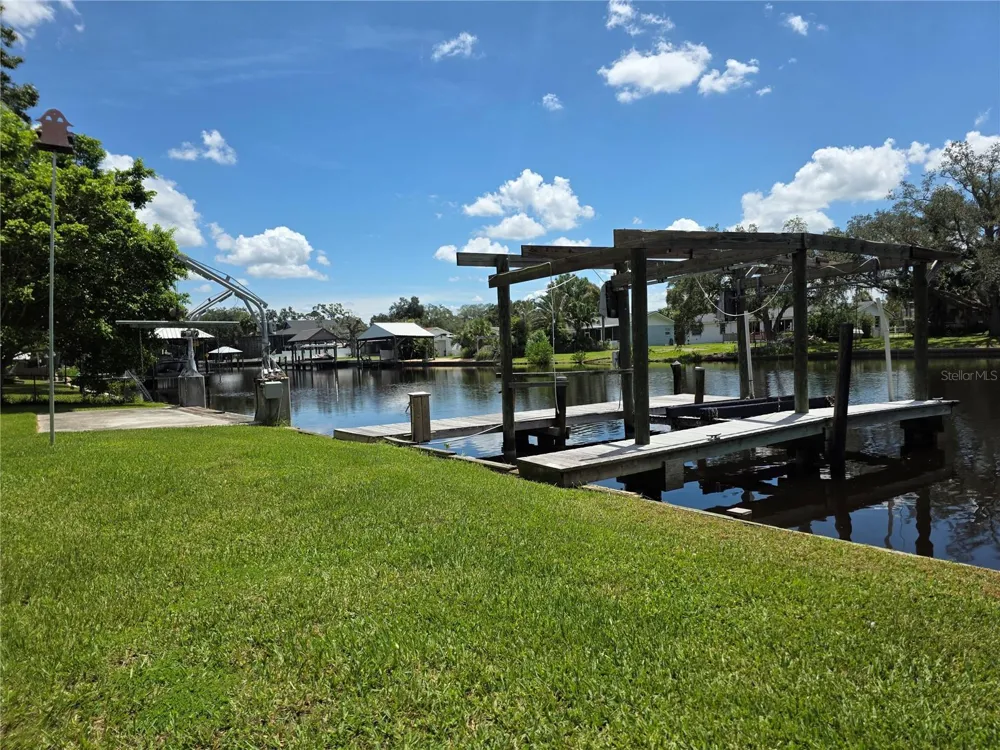 9303 ALICE LANE Riverview, FL 33578