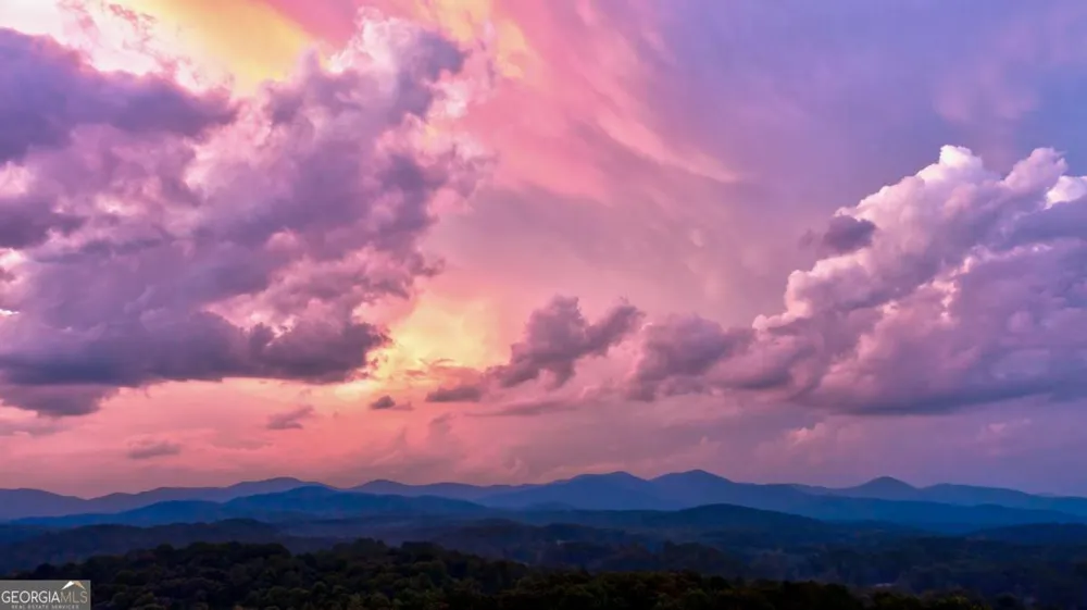 6.7 Grateful View DR Dahlonega, GA 30533