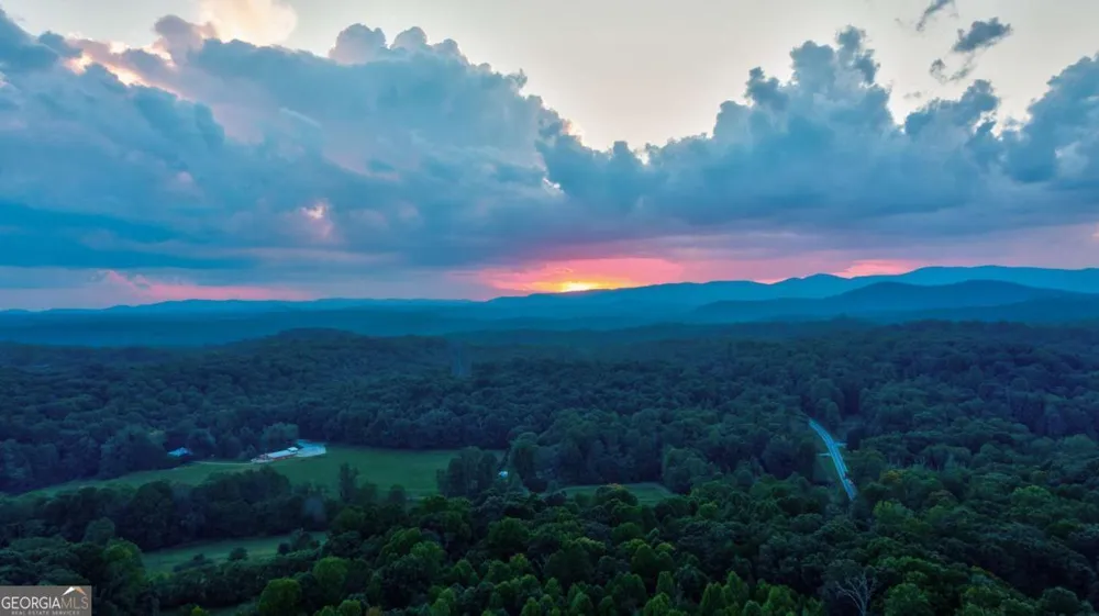6.7 Grateful View DR Dahlonega, GA 30533