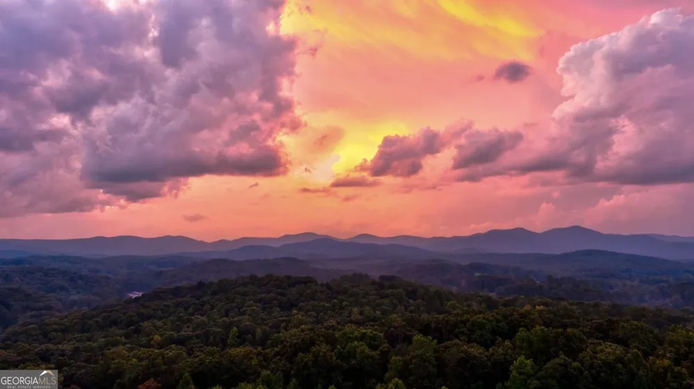 6.7 Grateful View DR Dahlonega, GA 30533