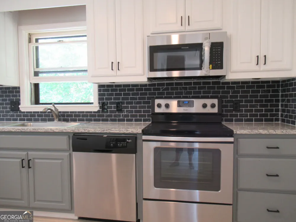 13 Hallmark PL Dahlonega, GA 30533