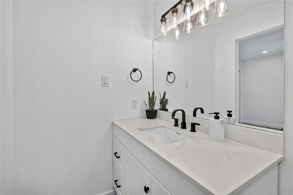 12505 Parkland Drive Austin, TX 78729