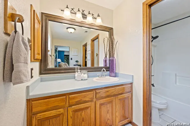 218 County Road 3501 Mico, TX 78056