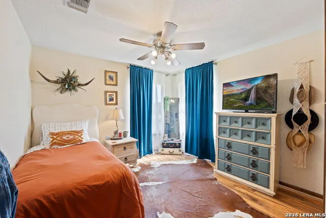 218 County Road 3501 Mico, TX 78056