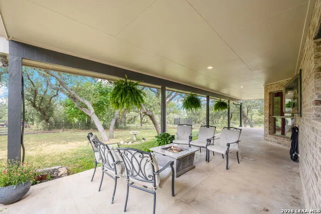 218 County Road 3501 Mico, TX 78056