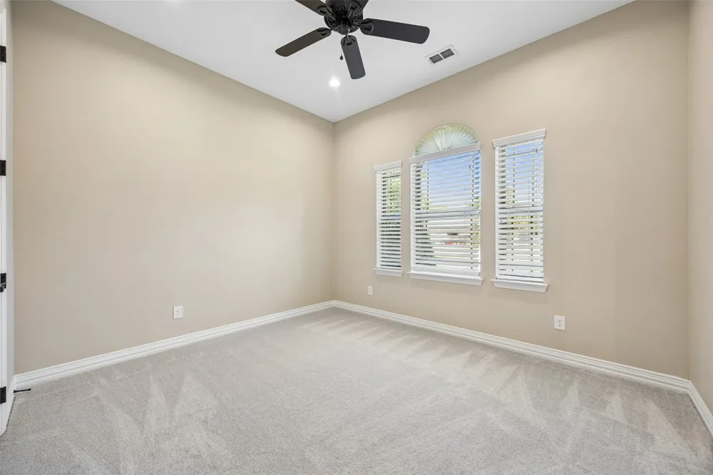 2526 Fruitland Avenue Farmers Branch, TX 75234