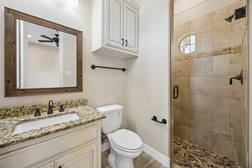 2526 Fruitland Avenue Farmers Branch, TX 75234