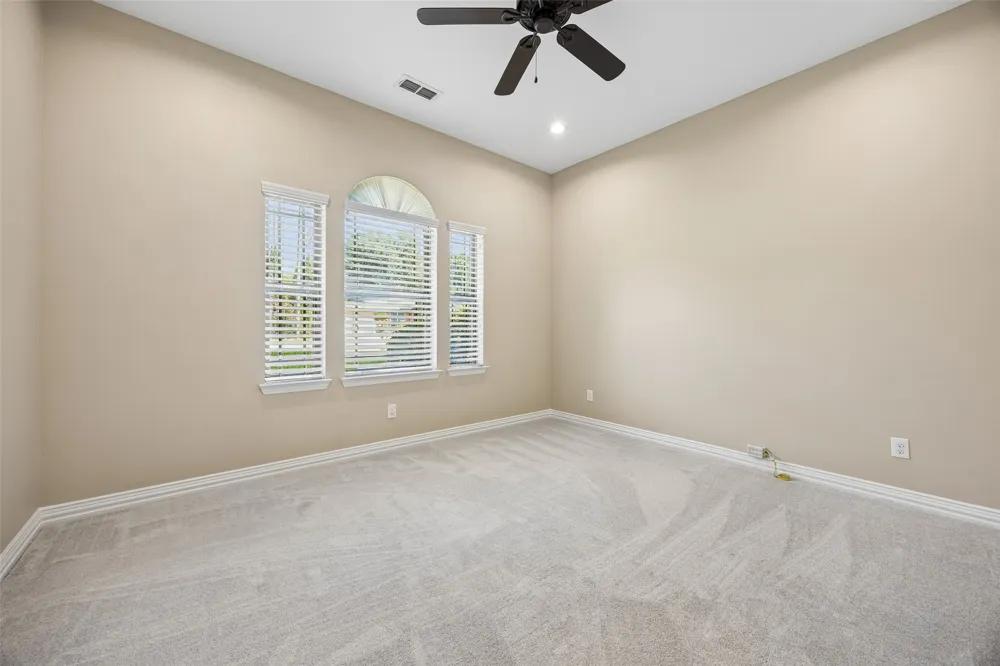 2526 Fruitland Avenue Farmers Branch, TX 75234