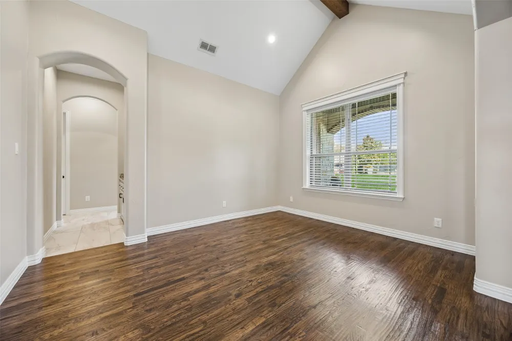 2526 Fruitland Avenue Farmers Branch, TX 75234
