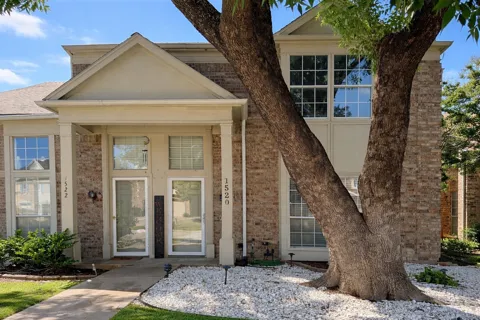 1520 Beach Lane