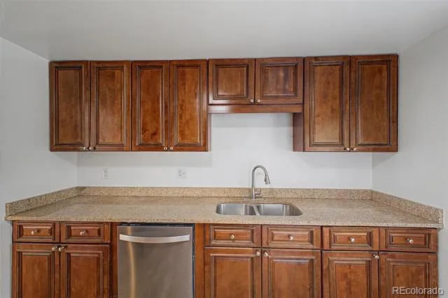 3039 Victor Street Aurora, CO 80011