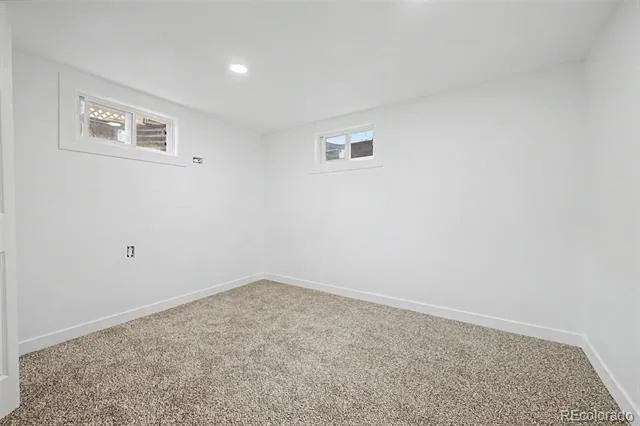 3039 Victor Street Aurora, CO 80011