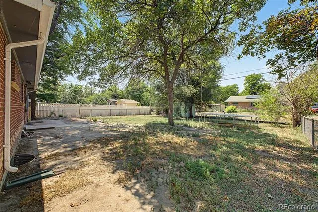 3039 Victor Street Aurora, CO 80011
