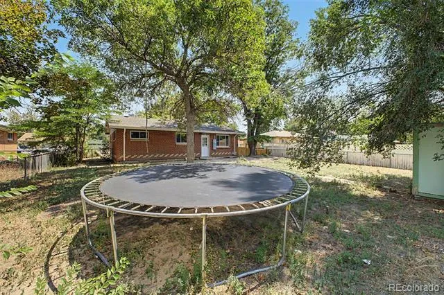 3039 Victor Street Aurora, CO 80011