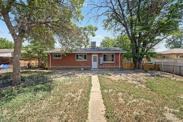 3039 Victor Street Aurora, CO 80011