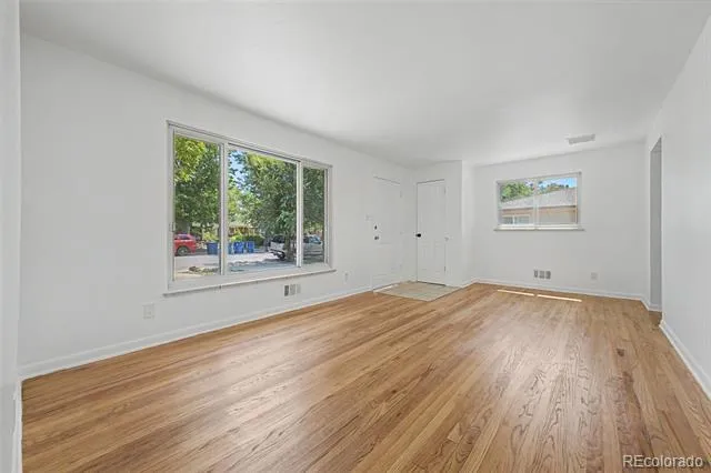 3039 Victor Street Aurora, CO 80011