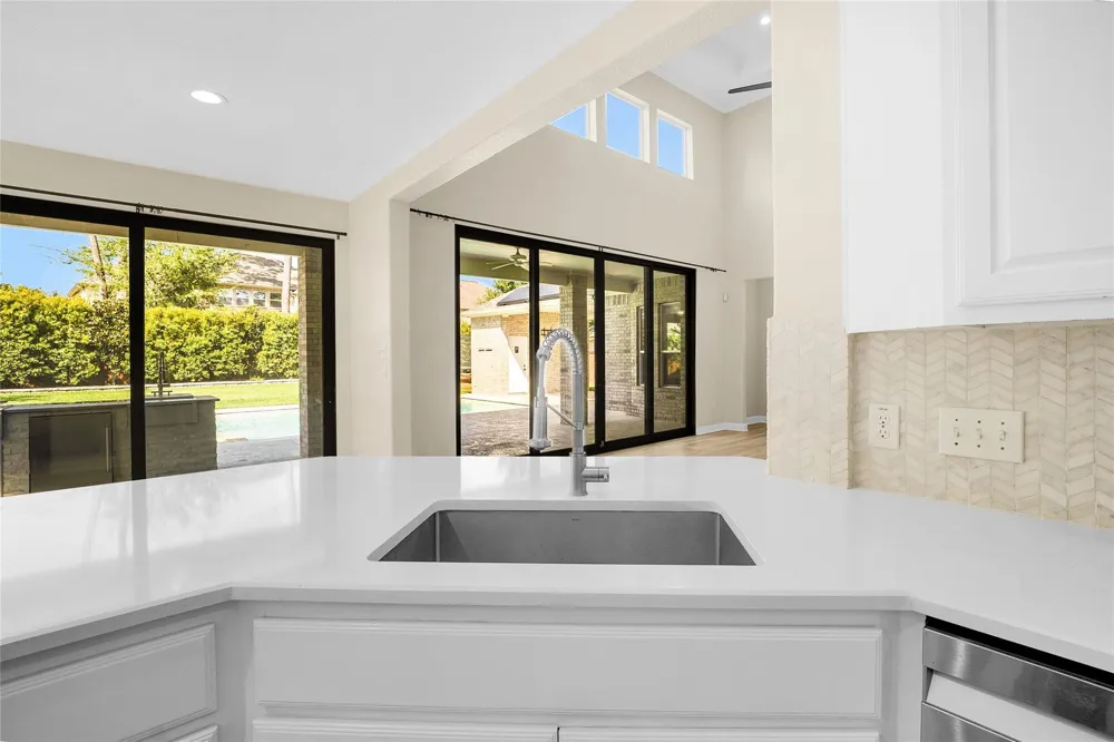 83 W Canyon Wren Circle The Woodlands, TX 77389
