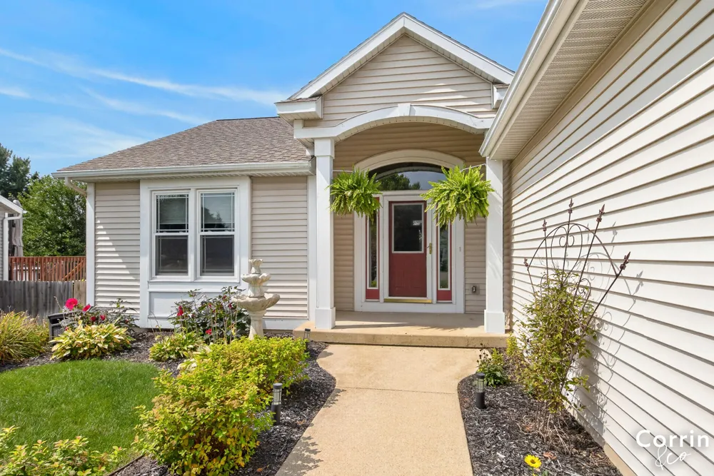 3843 Pine Meadow Drive Holland, MI 49424