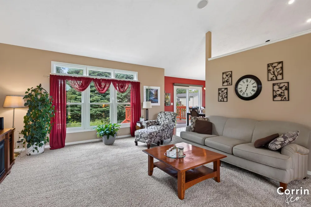 3843 Pine Meadow Drive Holland, MI 49424