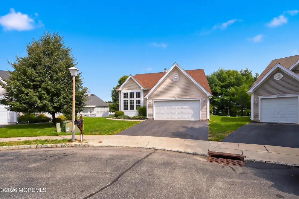 7 Bayou Court Barnegat, NJ 08005