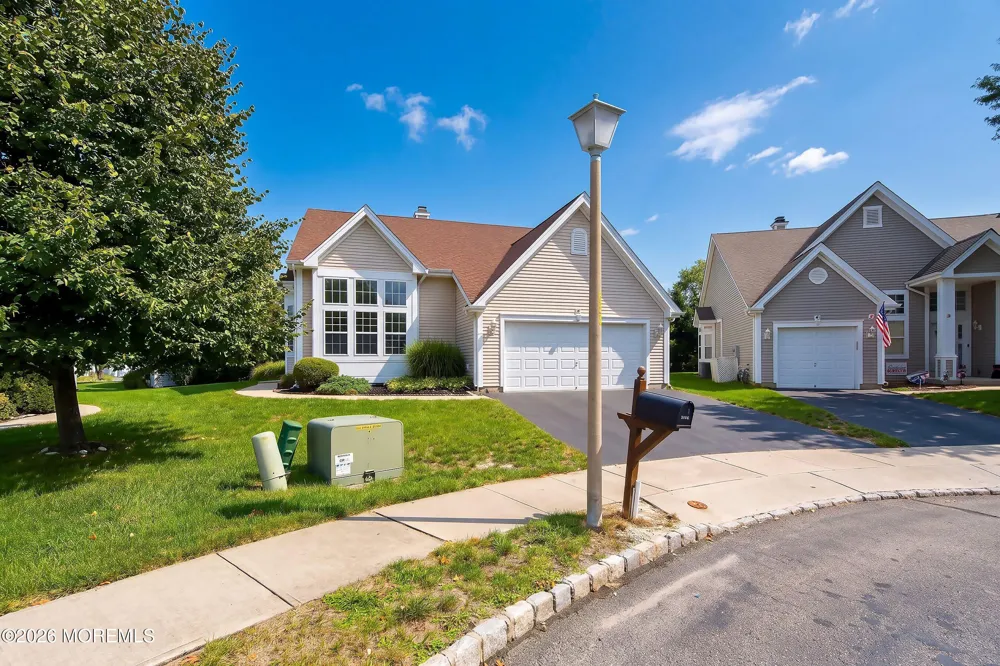 7 Bayou Court Barnegat, NJ 08005