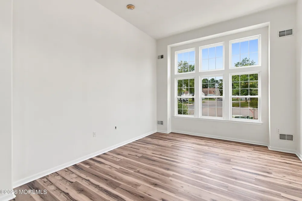 7 Bayou Court Barnegat, NJ 08005
