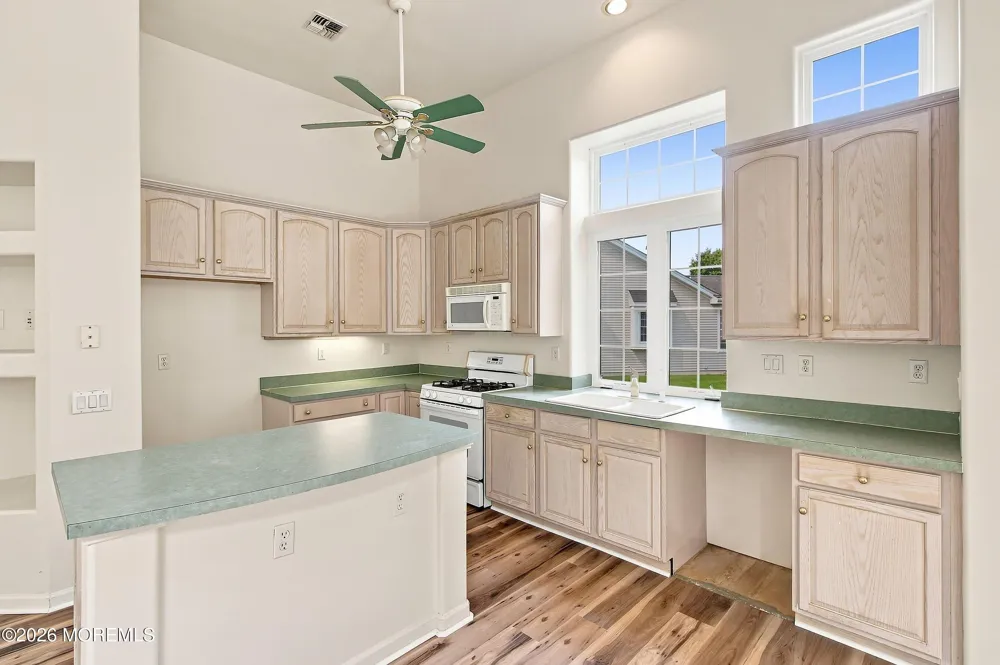 7 Bayou Court Barnegat, NJ 08005