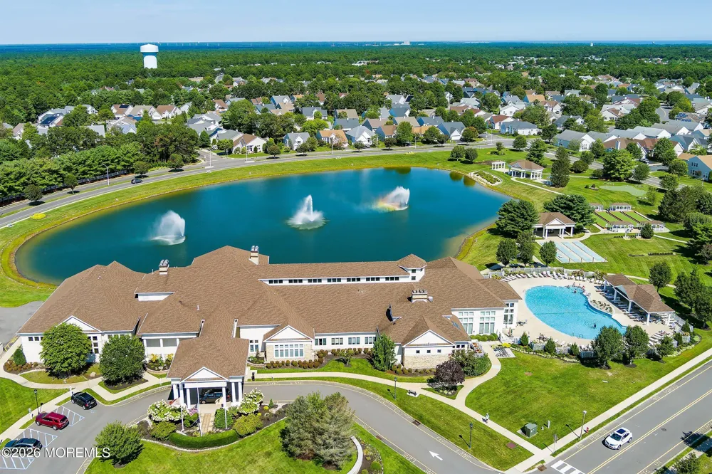 7 Bayou Court Barnegat, NJ 08005