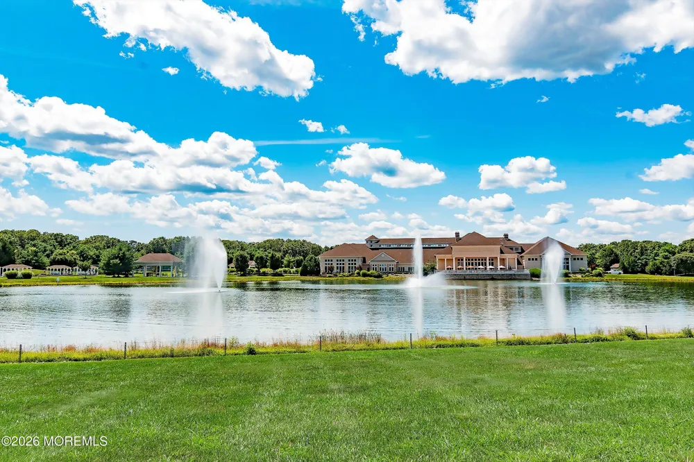 7 Bayou Court Barnegat, NJ 08005