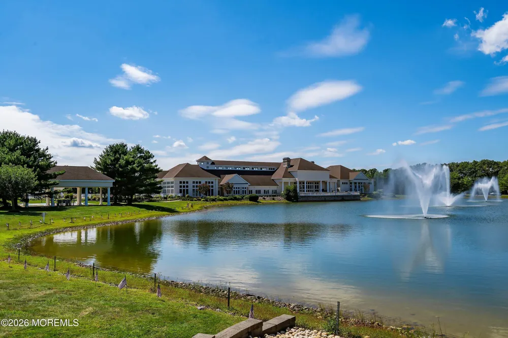 7 Bayou Court Barnegat, NJ 08005