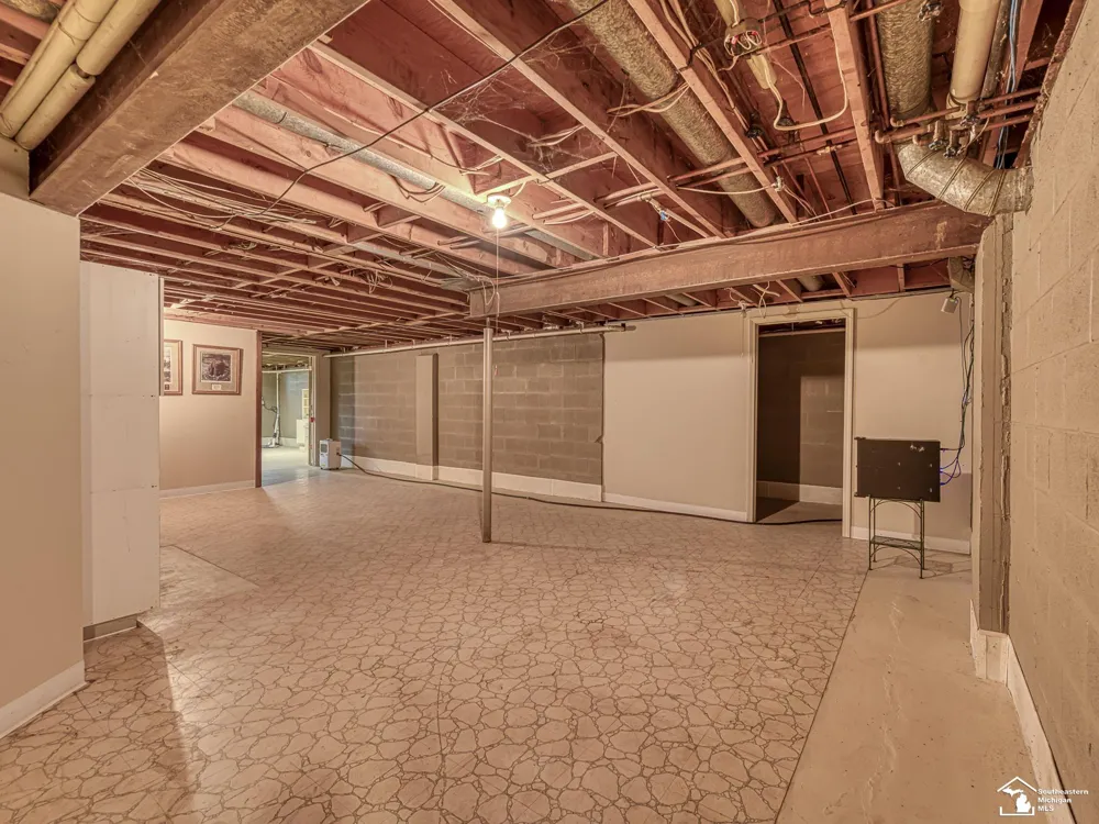 10680 Haggerman Road Berlin Charter Township, MI 48179