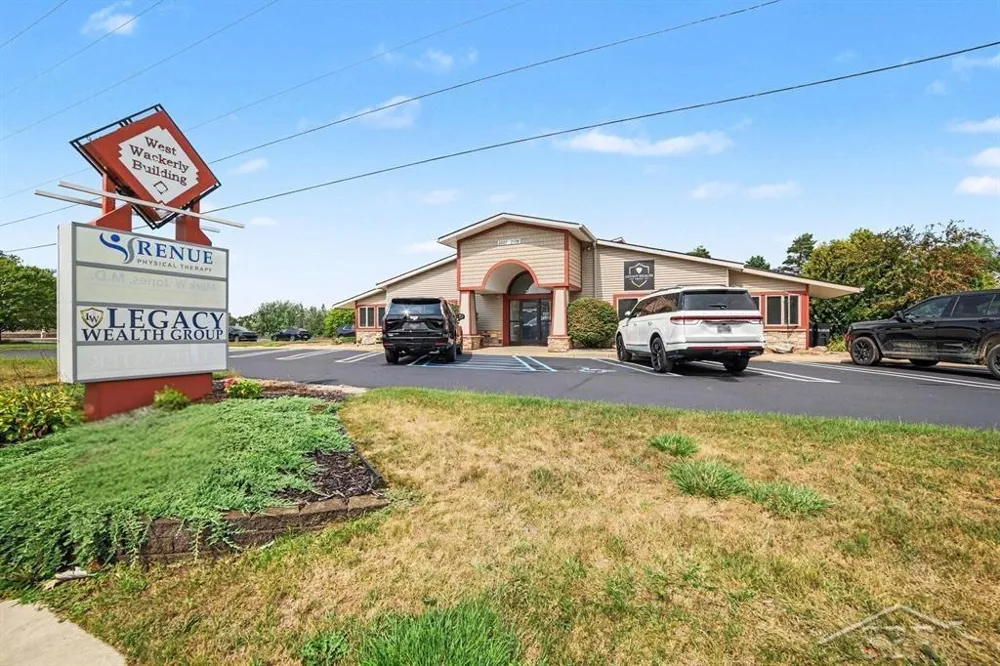 2524 W Wackerly Street Midland City, MI 48640
