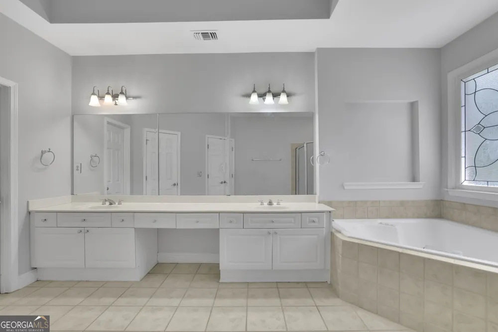 1286 Creekside TER SE Smyrna, GA 30082