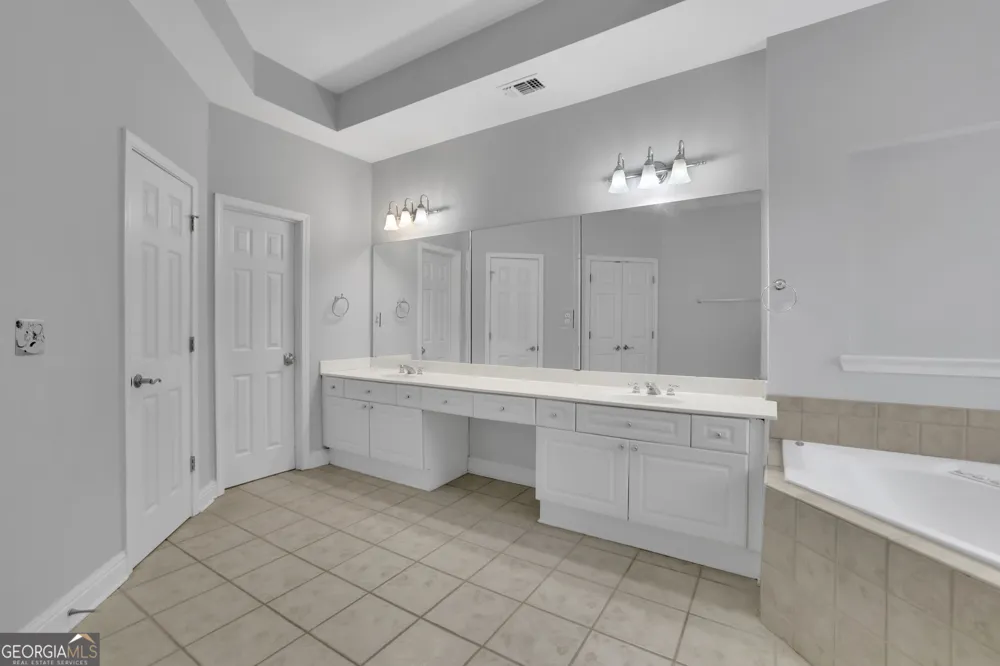 1286 Creekside TER SE Smyrna, GA 30082