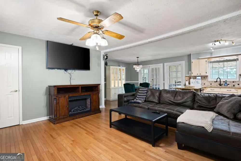 4685 Seward RD Powder Springs, GA 30127