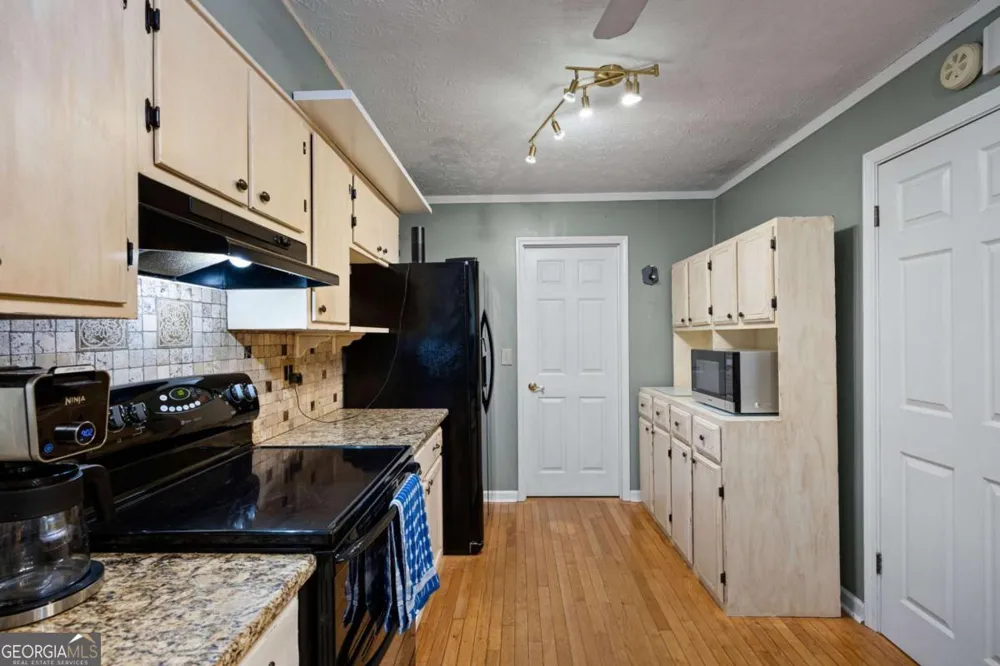 4685 Seward RD Powder Springs, GA 30127