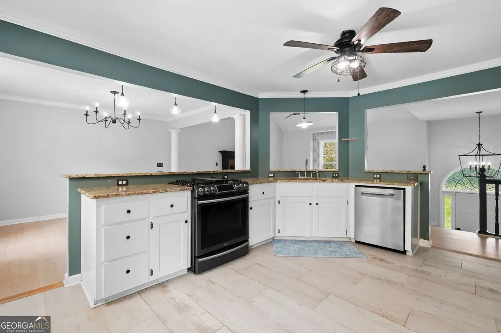 215 Cherokee Springs WAY Woodstock, GA 30188