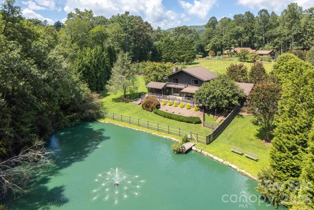 20 Spring Lake Drive Mills River, NC 28759