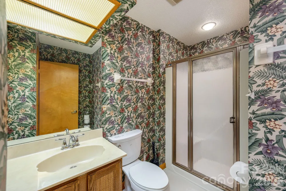 20 Spring Lake Drive Mills River, NC 28759