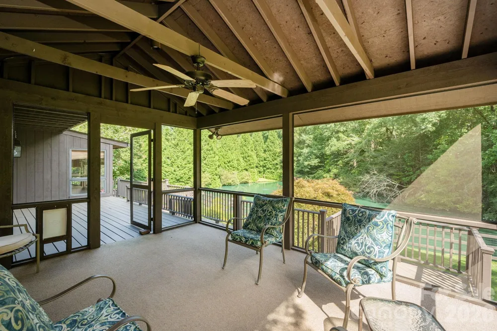 20 Spring Lake Drive Mills River, NC 28759