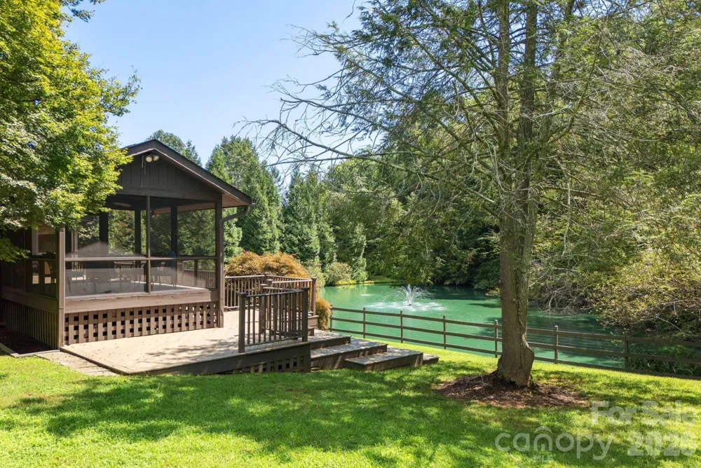 20 Spring Lake Drive Mills River, NC 28759