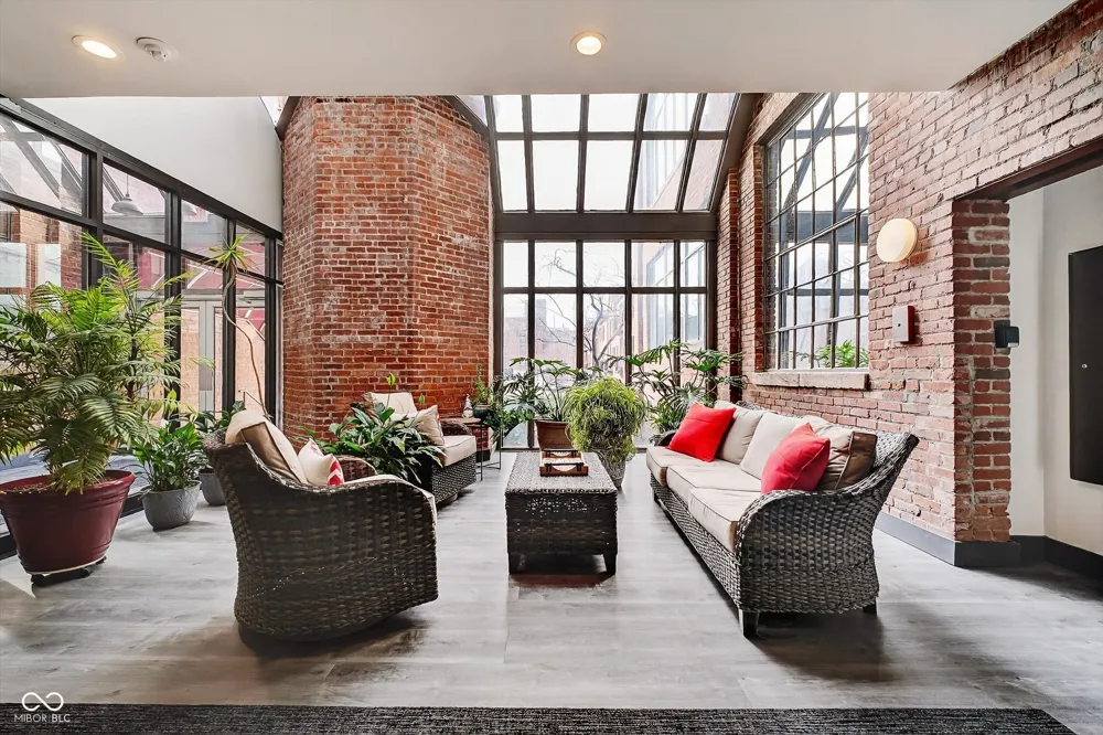 430 Park Avenue #309 Indianapolis, IN 46202