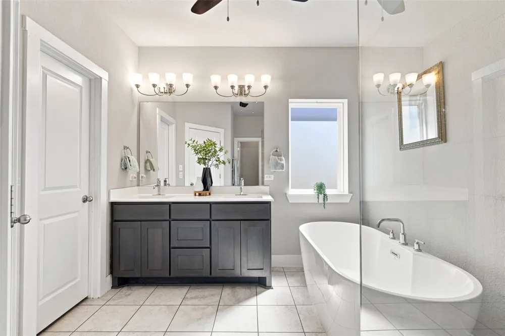 208 Winding Hollow Lane Georgetown, TX 78628