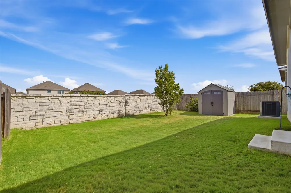 208 Winding Hollow Lane Georgetown, TX 78628