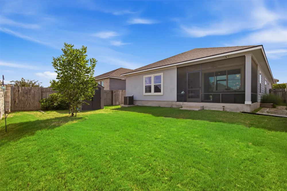 208 Winding Hollow Lane Georgetown, TX 78628