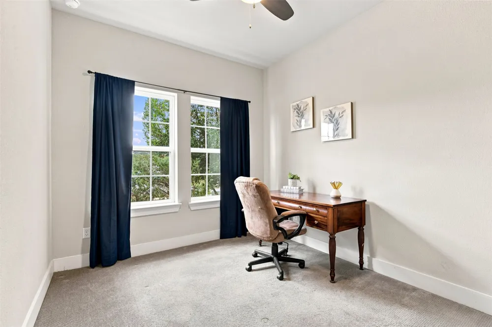 208 Winding Hollow Lane Georgetown, TX 78628
