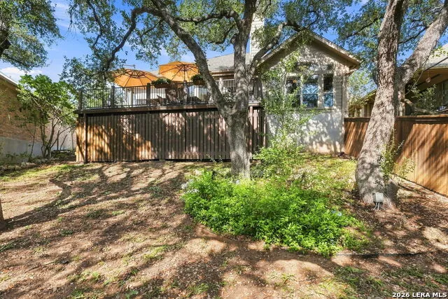 27 Great Wood Hollywood Park, TX 78232