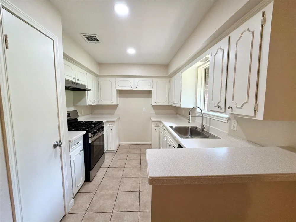 3427 Dovie Drive Spring, TX 77380