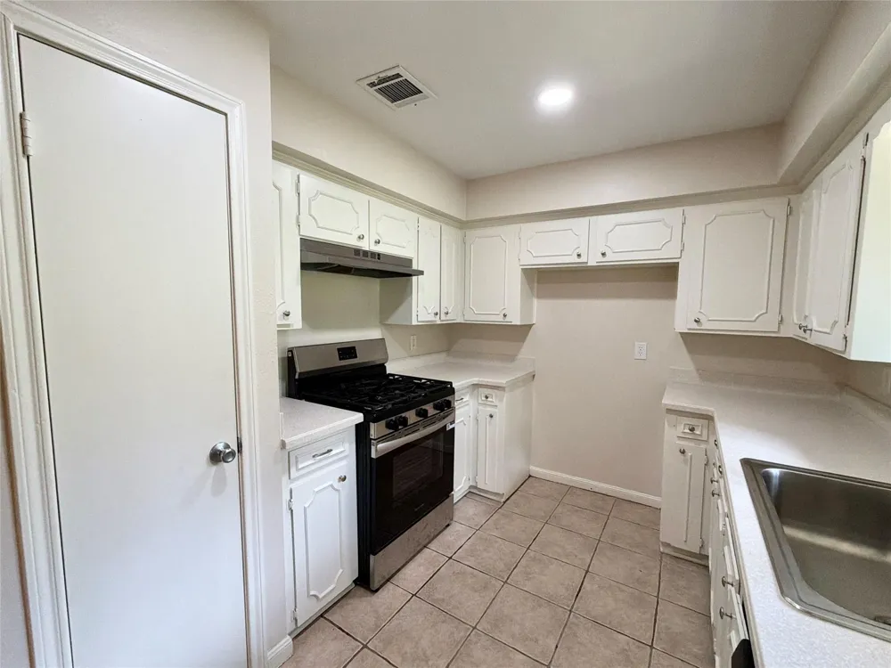 3427 Dovie Drive Spring, TX 77380