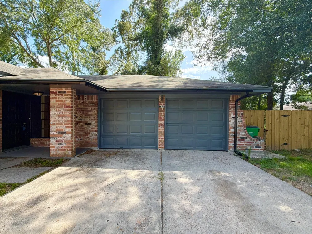 3427 Dovie Drive Spring, TX 77380